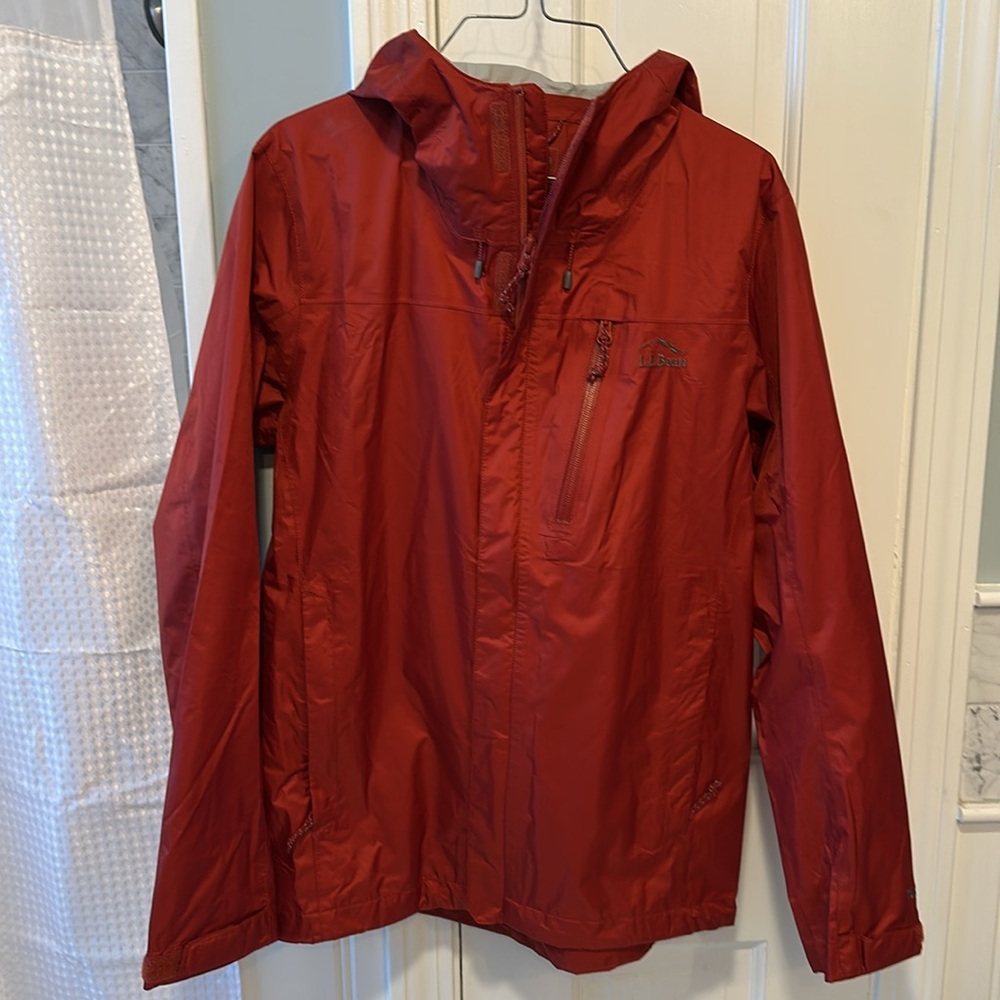 Men's L. L. Bean Wind Breaker- Rain Jacket, New Without Tags, Size Small.